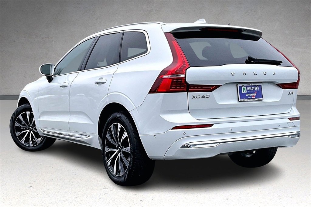 Used 2023 Volvo XC60 B5 Plus image 4