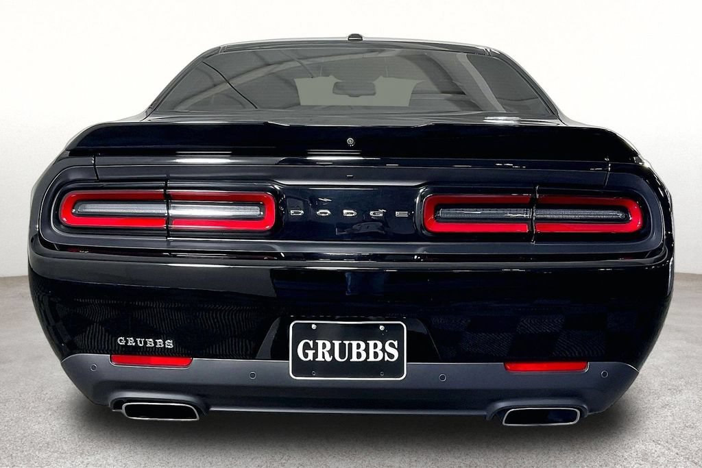 Used 2020 Dodge Challenger R/T RWD image 6