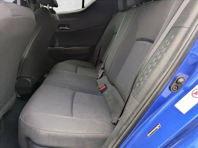 Used 2019 Toyota C-HR LE FWD image 13