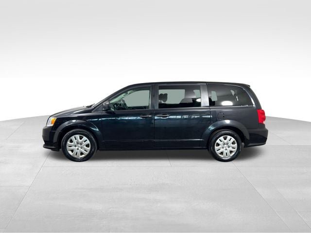 Used 2020 Dodge Grand Caravan SE FWD image 3