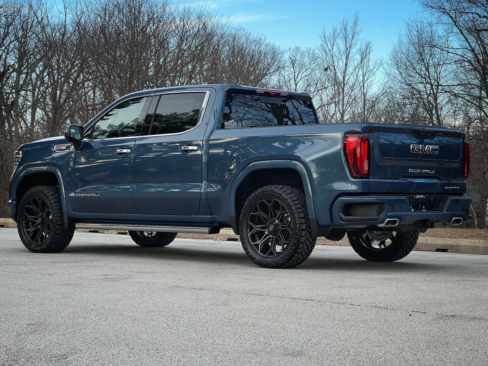 New 2026 GMC Sierra 1500 Denali w/ Denali Reserve Package image 11