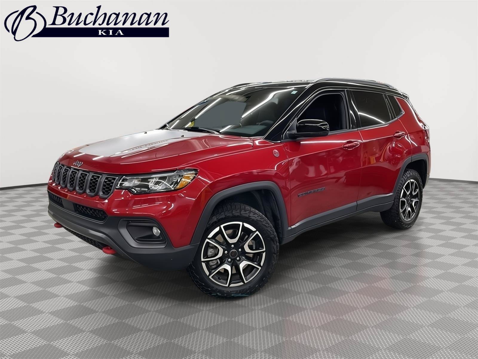 Used 2025 Jeep Compass Trailhawk AWD/4WD image 1