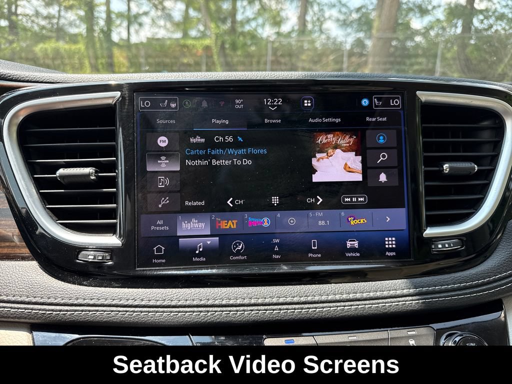 Used 2021 Chrysler Pacifica Limited w/ Uconnect Theater Family Group FWD image 21
