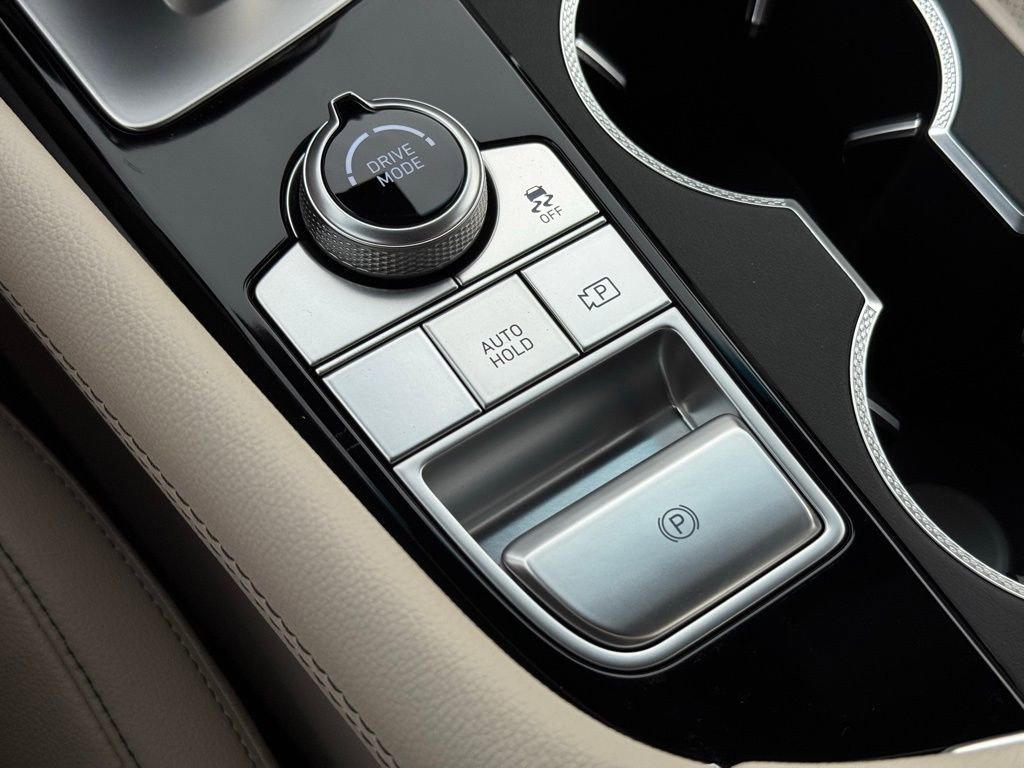 Used 2026 Genesis G70 2.5T RWD image 30