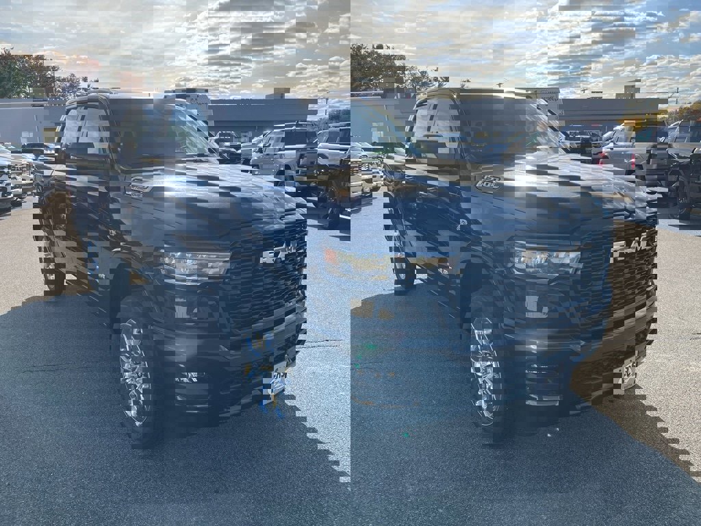 New 2026 RAM 1500 4x4 Crew Cab