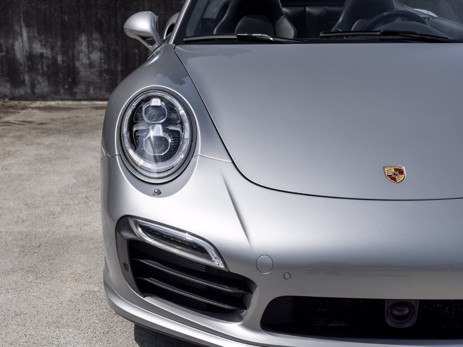 Used 2015 Porsche 911 Turbo S AWD/4WD image 14