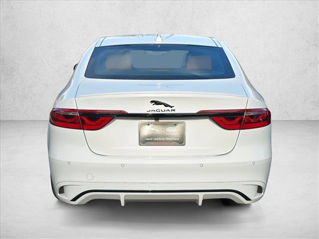 Used 2024 Jaguar XF R-Dynamic SE image 6