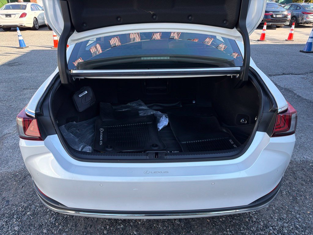 Used 2022 Lexus ES 250 w/ Premium Package AWD/4WD image 8