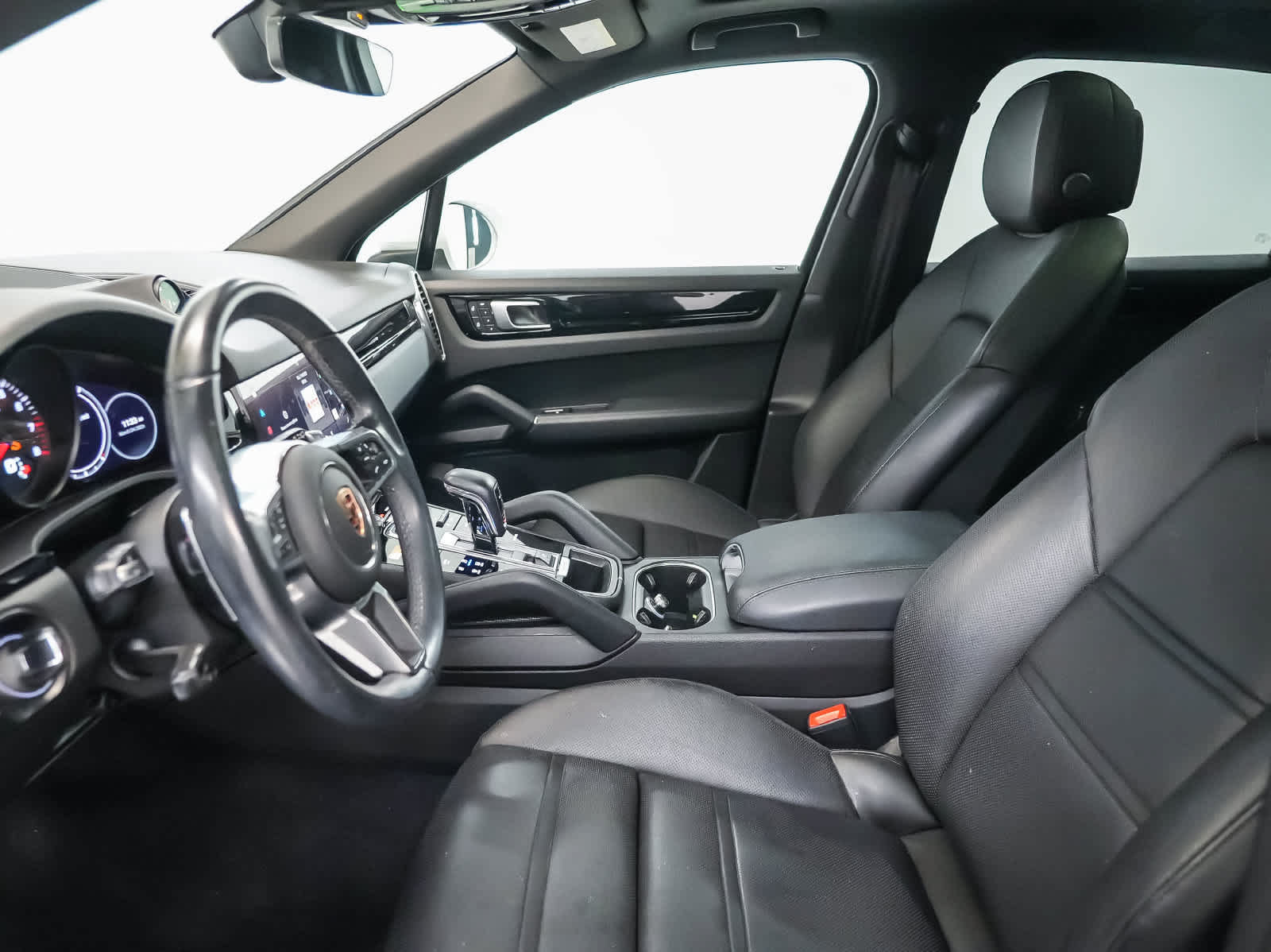 Certified 2023 Porsche Cayenne AWD/4WD image 17
