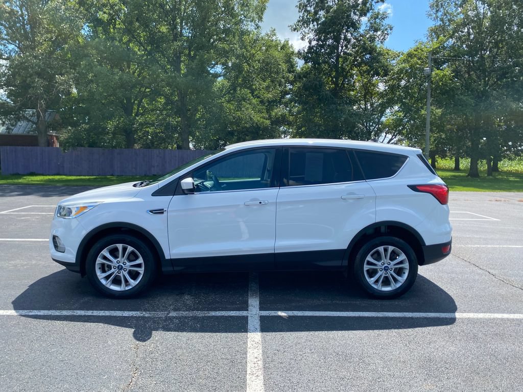 Used 2019 Ford Escape SE FWD image 4