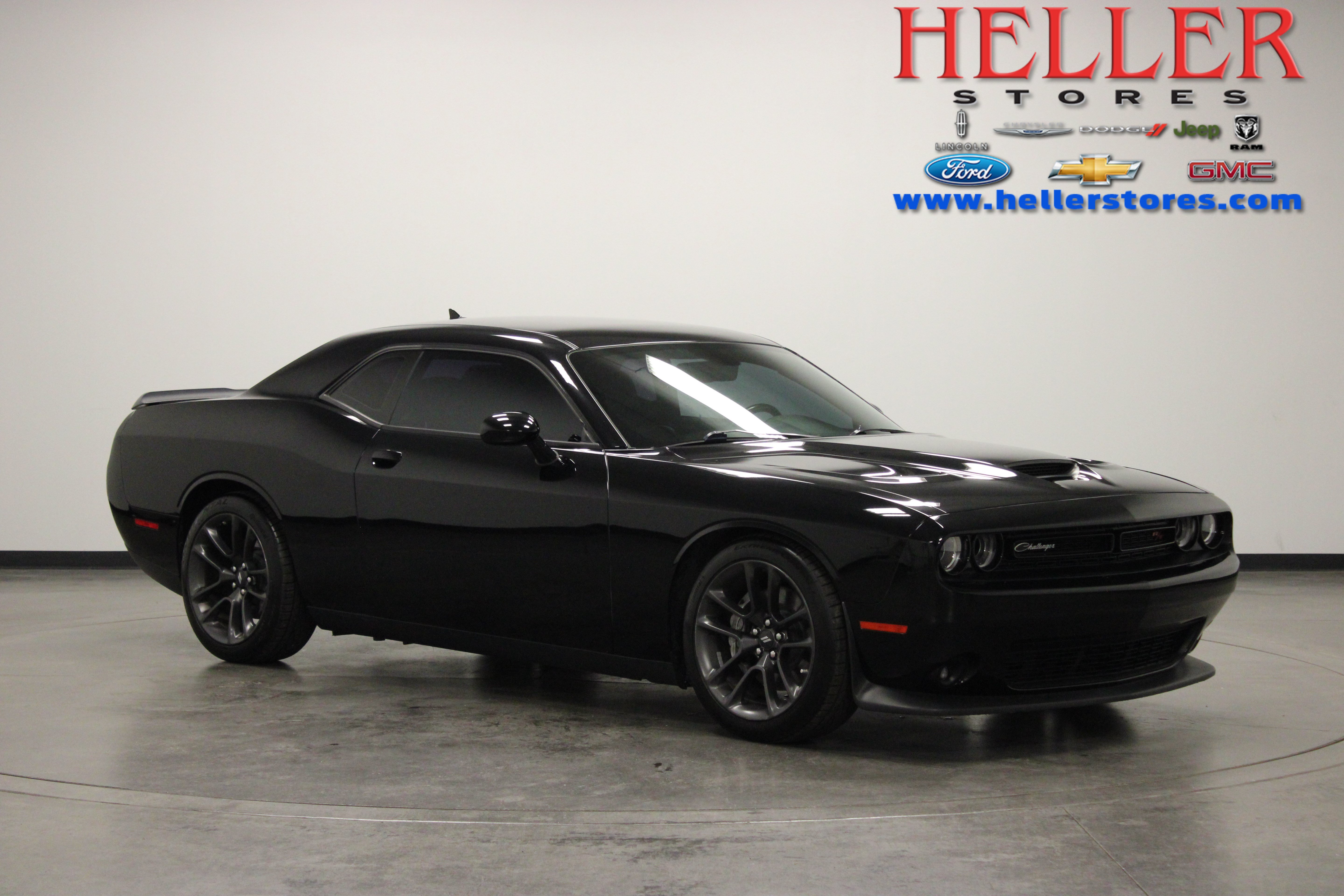 Used 2021 Dodge Challenger R/T Scat Pack w/ Plus Package RWD image 1