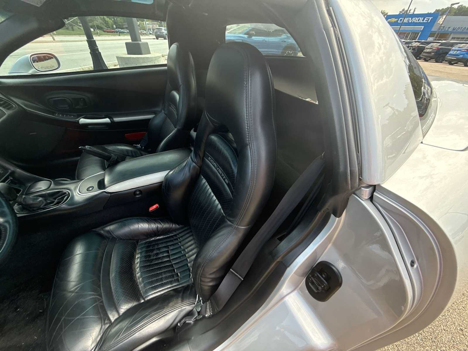 Used 1997 Chevrolet Corvette Coupe w/ Memory Pkg RWD image 23