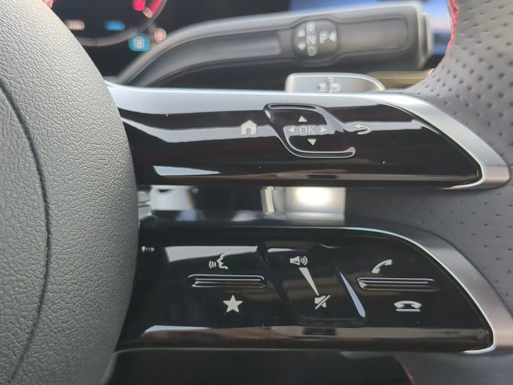 Used 2025 Mercedes-Benz GLA 250 image 12