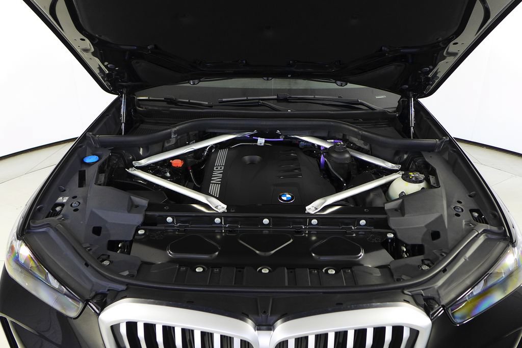 Certified 2024 BMW X5 sDrive40i w/ Parking Assistance Package RWD image 6