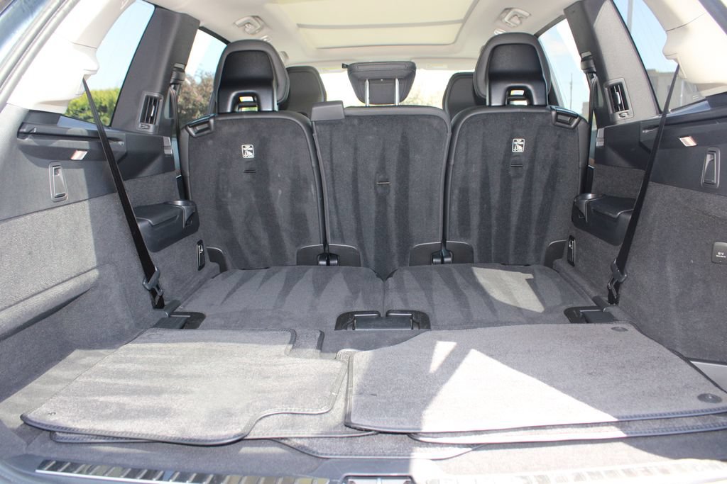 Used 2025 Volvo XC90 B6 Plus AWD/4WD image 34