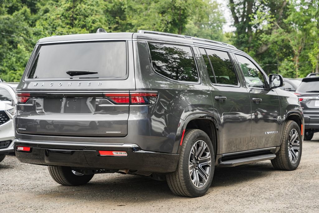 Used 2022 Jeep Wagoneer Series III image 4