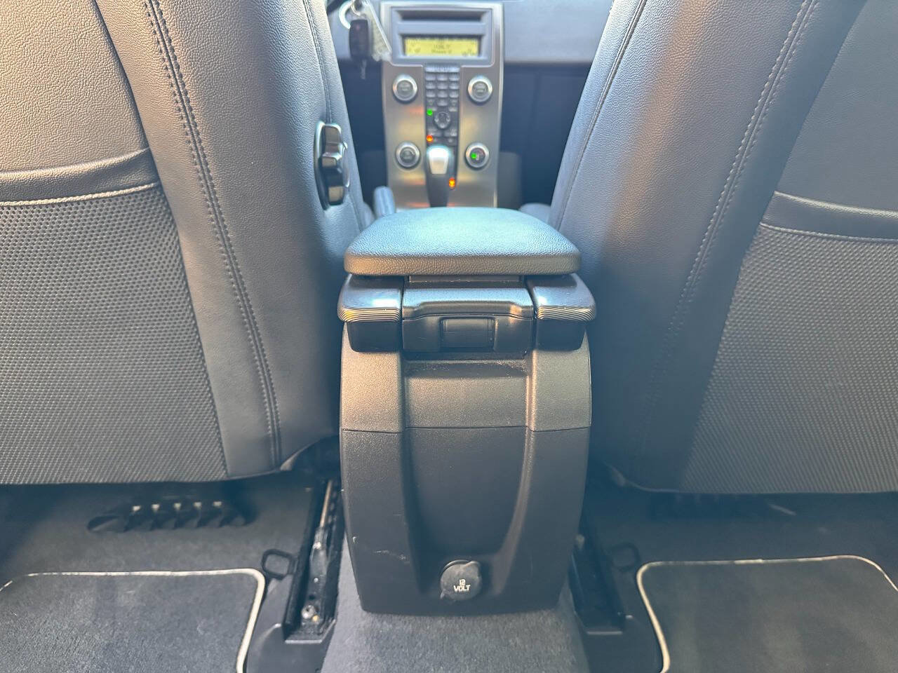 Used 2009 Volvo S40 T5 R-Design image 59