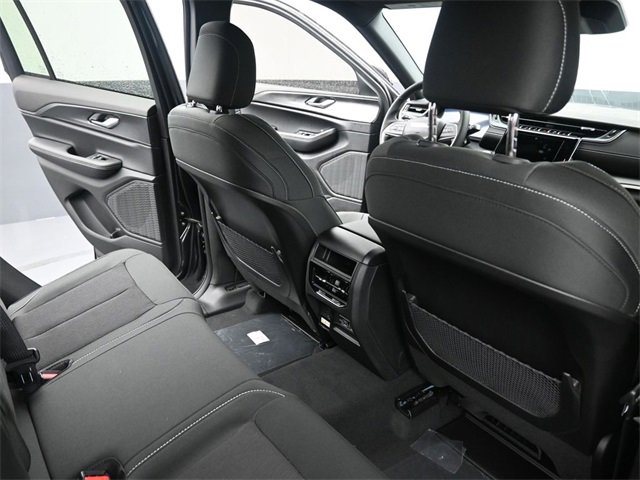 New 2025 Jeep Grand Cherokee Laredo X w/ Luxury Tech Group I image 19