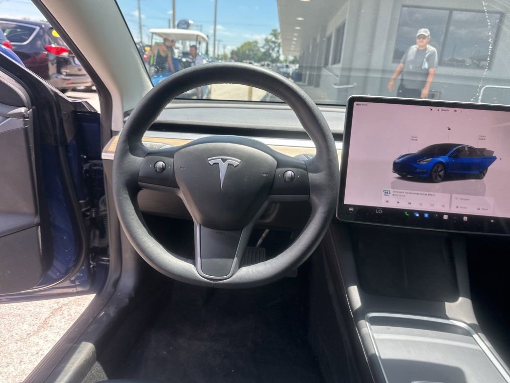 Used 2022 Tesla Model 3 Long Range AWD/4WD image 8