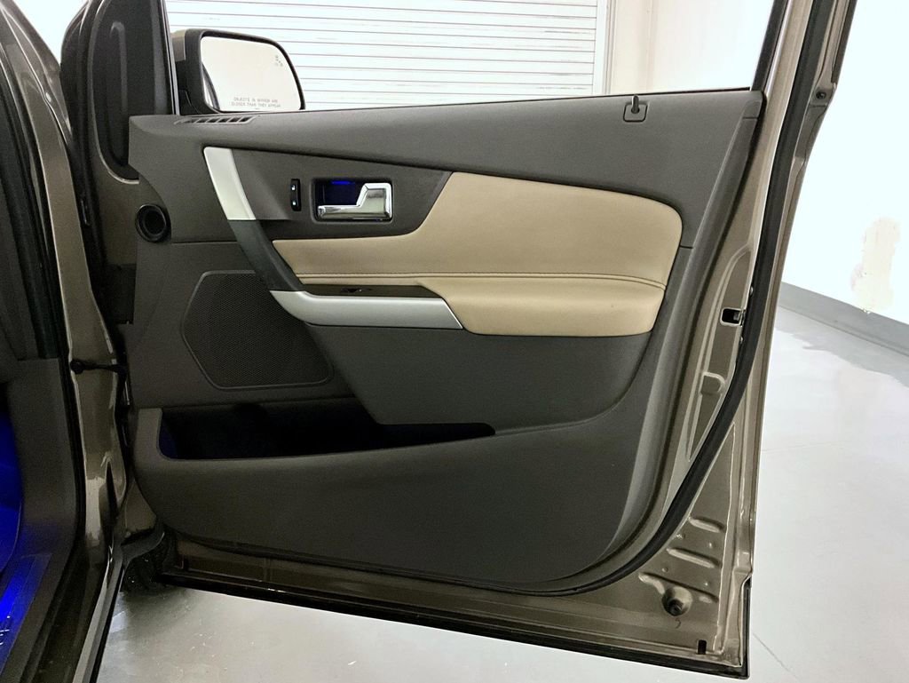 Used 2014 Ford Edge Limited w/ Driver Entry Package image 16