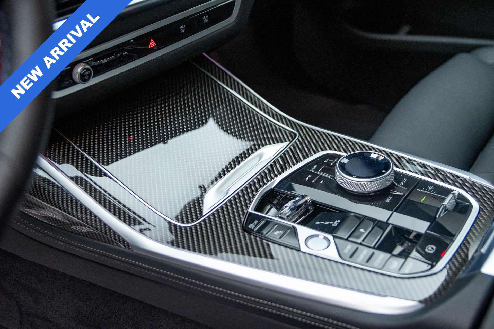 Used 2025 BMW X7 M60i w/ Executive Package image 15