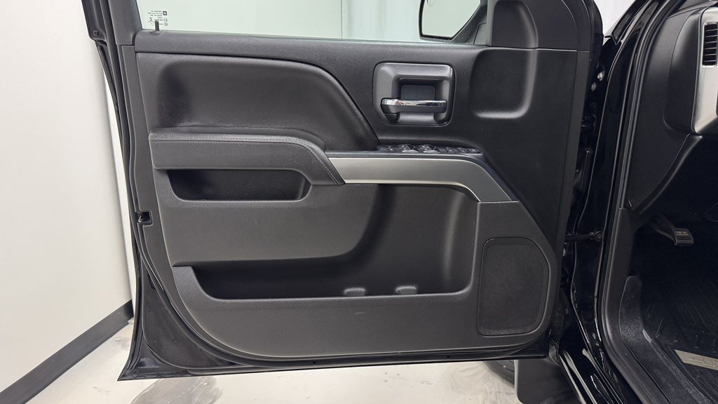 Used 2018 Chevrolet Silverado 1500 LT w/ All Star Edition AWD/4WD image 13