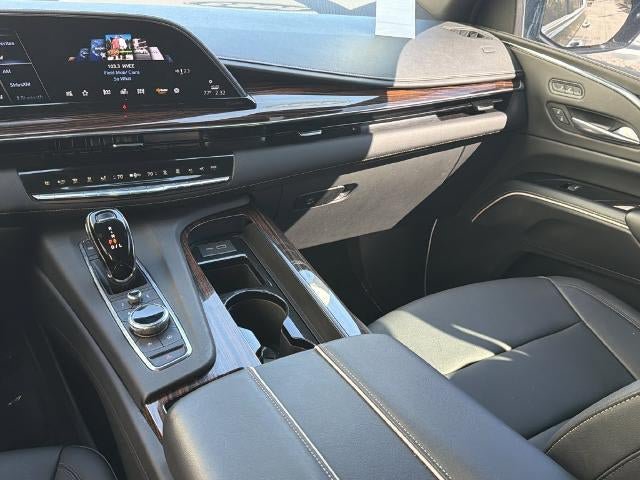 Used 2023 Cadillac Escalade Luxury RWD image 23