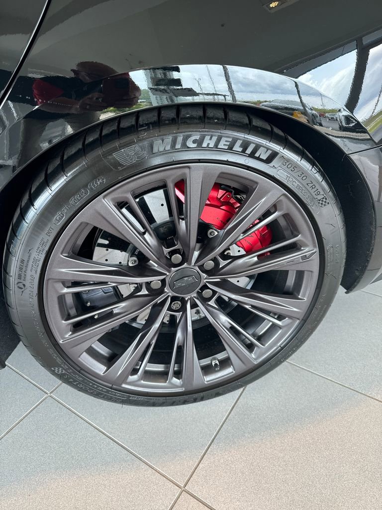 Used 2024 Cadillac CT5 V Blackwing w/ Driver Assist Package RWD image 4
