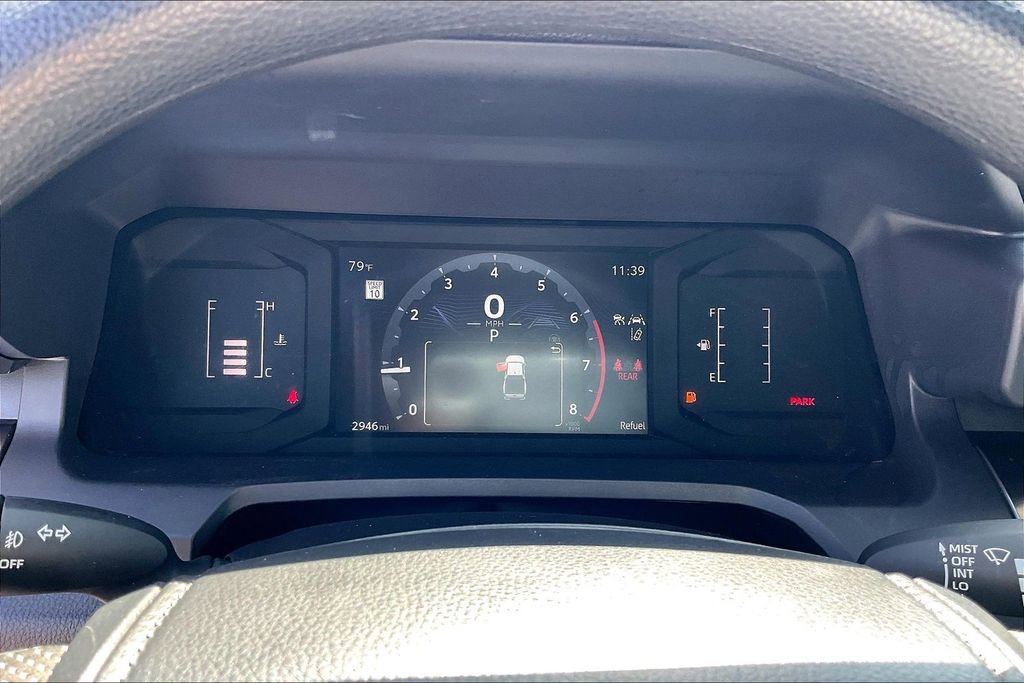 Used 2025 Toyota Tacoma SR5 AWD/4WD image 28