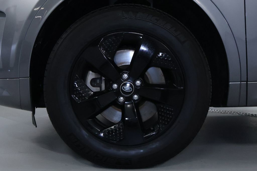 Used 2022 Land Rover Discovery Sport S R-Dynamic AWD/4WD image 39