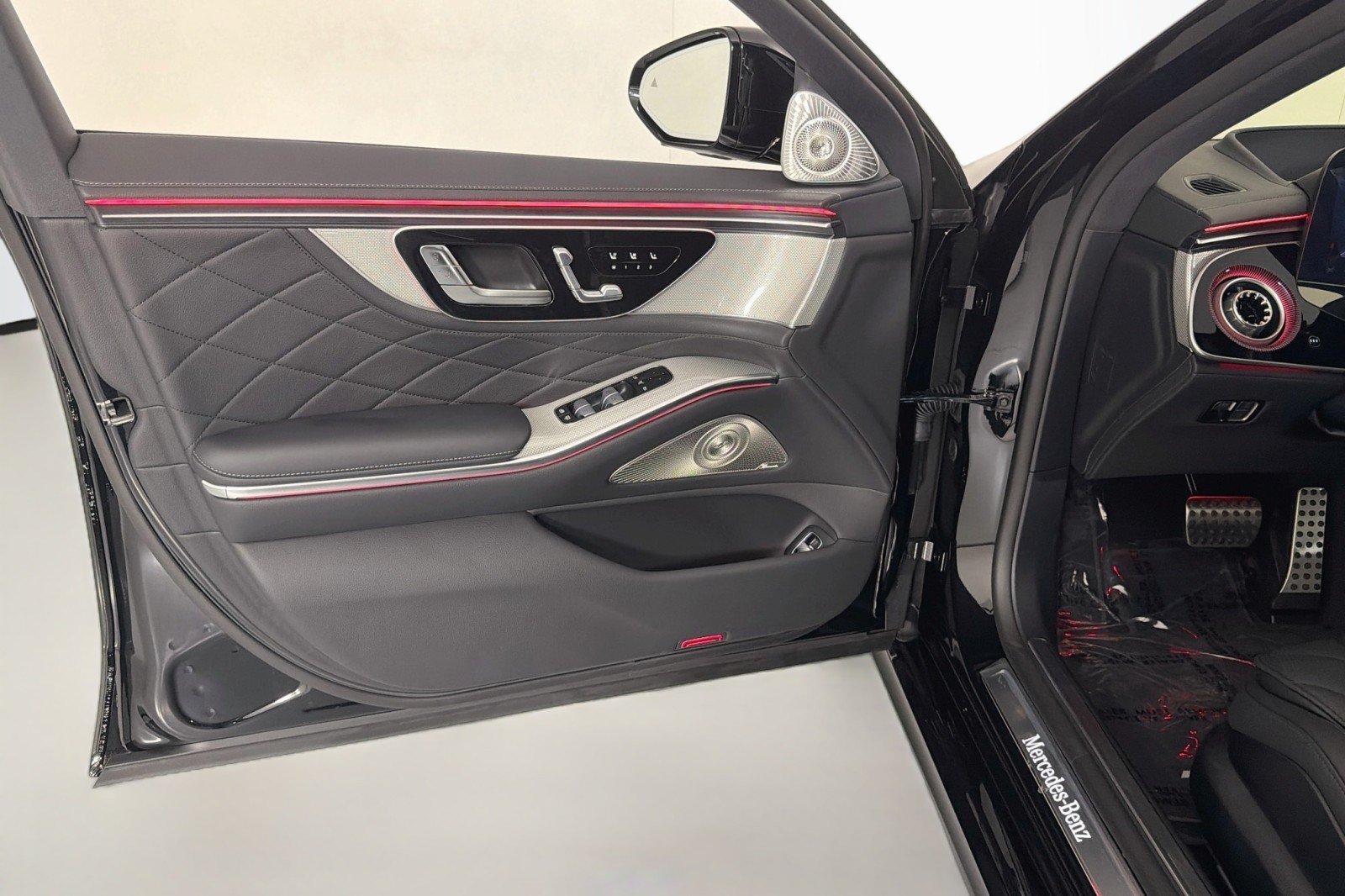 New 2027 Mercedes-Benz S 580 4MATIC Sedan image 20