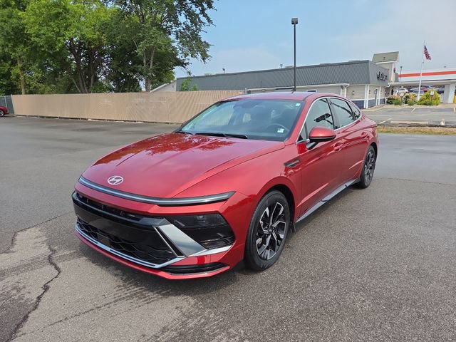 Certified 2025 Hyundai Sonata SEL AWD/4WD image 2