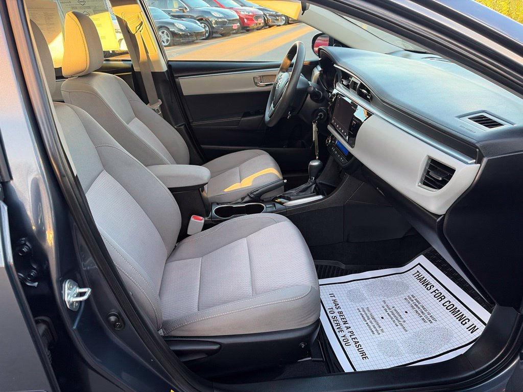 Used 2015 Toyota Corolla LE w/ Body Protection Package #1 FWD image 11