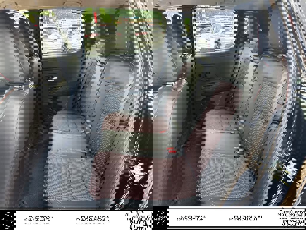 New 2025 Nissan Kicks SR image 25