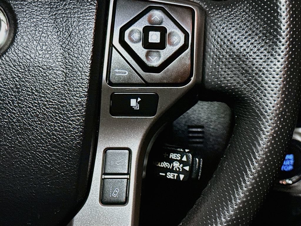 Used 2023 Toyota Tacoma SR5 w/ Black Out Package (TMS) AWD/4WD image 29