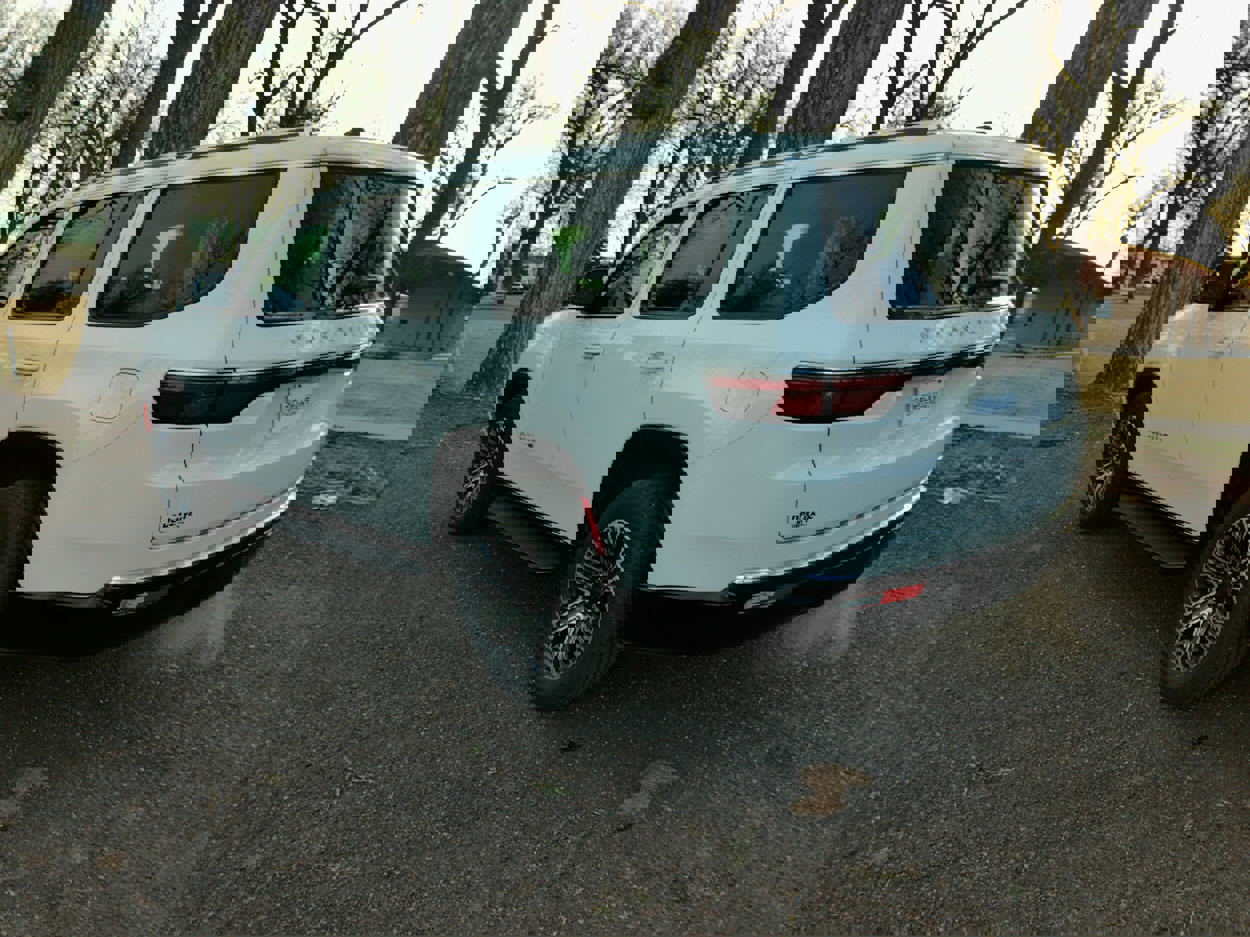 Used 2024 Jeep Wagoneer Series II AWD/4WD image 6