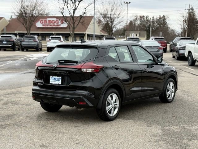 Used 2025 Nissan Kicks Play S FWD image 5