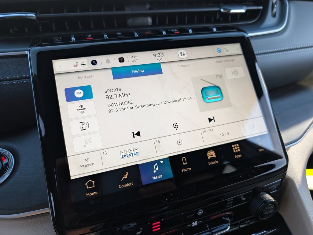 New 2025 Jeep Grand Cherokee Limited image 23