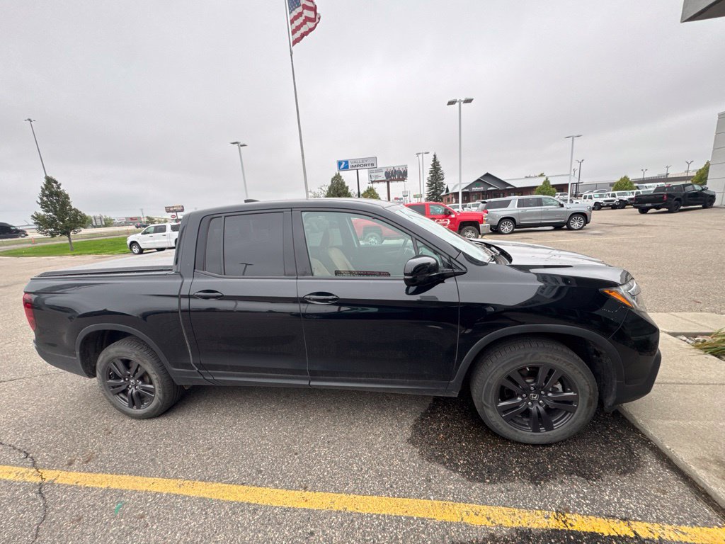 Used 2020 Honda Ridgeline Sport image 3