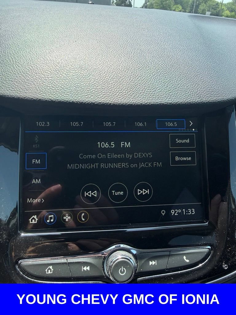 Used 2019 Chevrolet Trax LT w/ LT Convenience Package FWD image 19