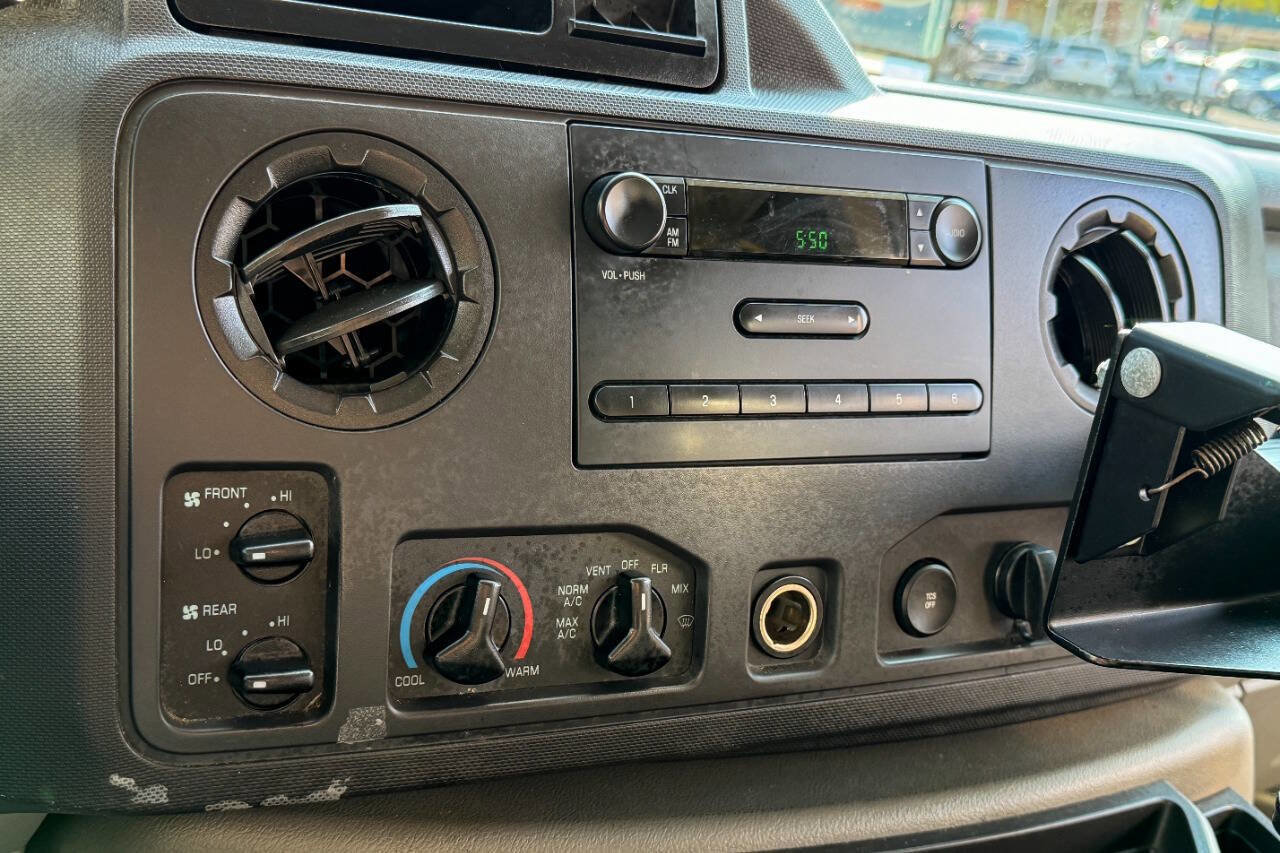 Used 2011 Ford E-350 and Econoline 350 Extended Super Duty w/ PWR Group image 30