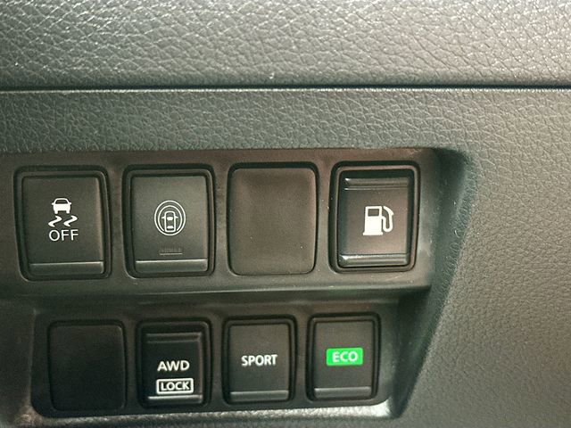 Used 2019 Nissan Rogue S AWD/4WD image 11