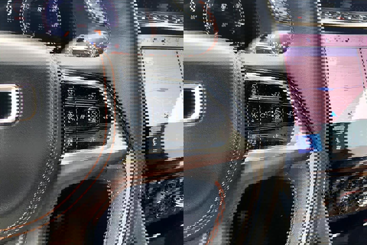 Used 2024 Jeep Grand Cherokee L Summit w/ High Altitude Package image 25