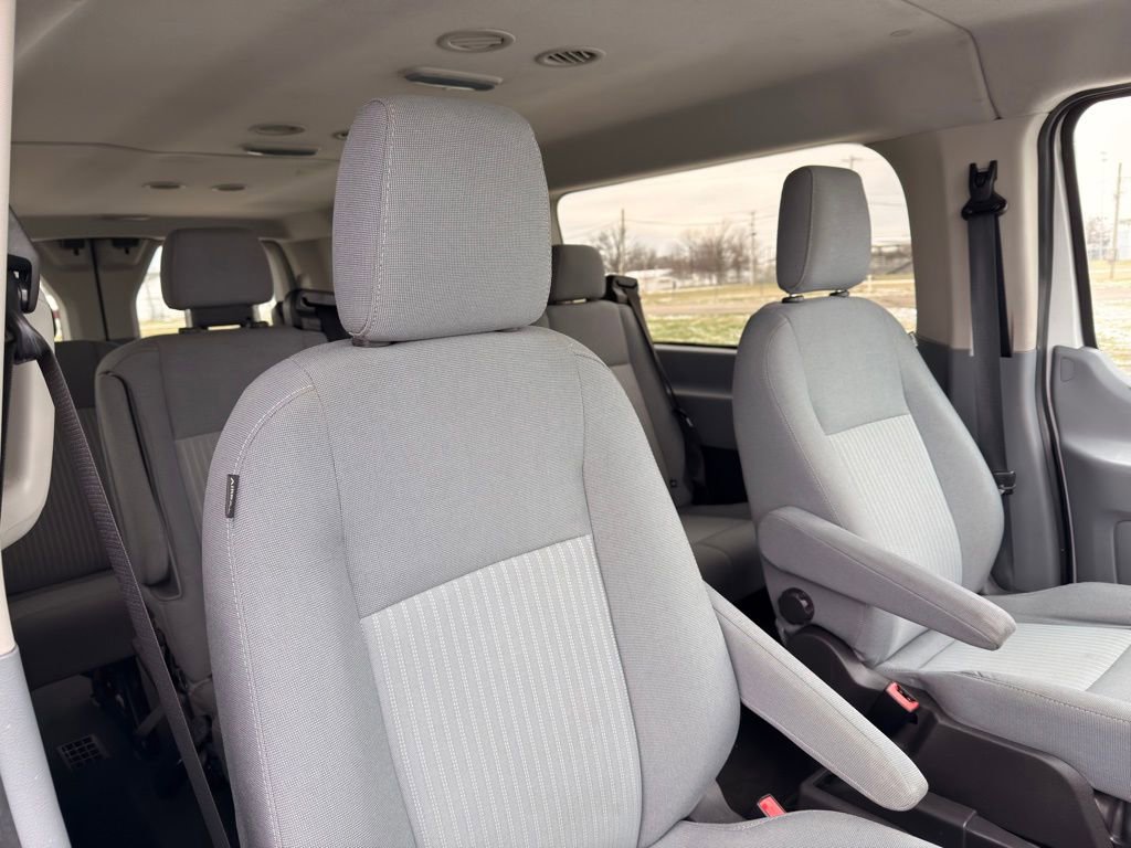 Used 2015 Ford Transit 150 XLT image 35