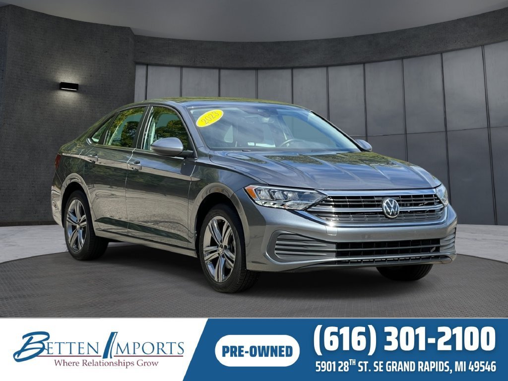 Used 2023 Volkswagen Jetta SE