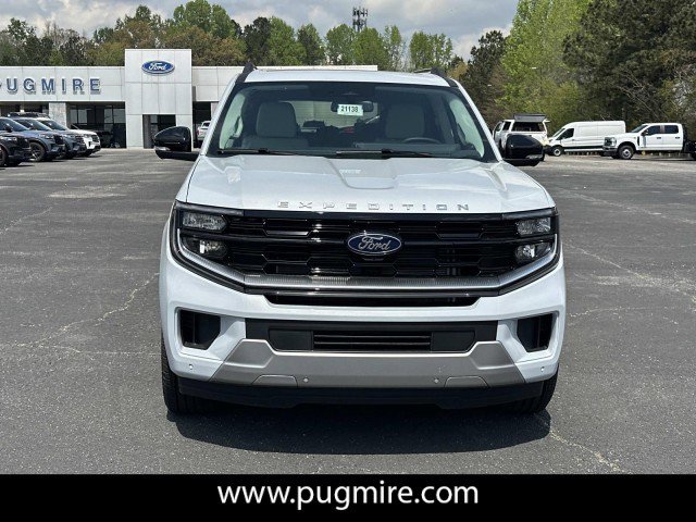 New 2026 Ford Expedition Platinum image 2