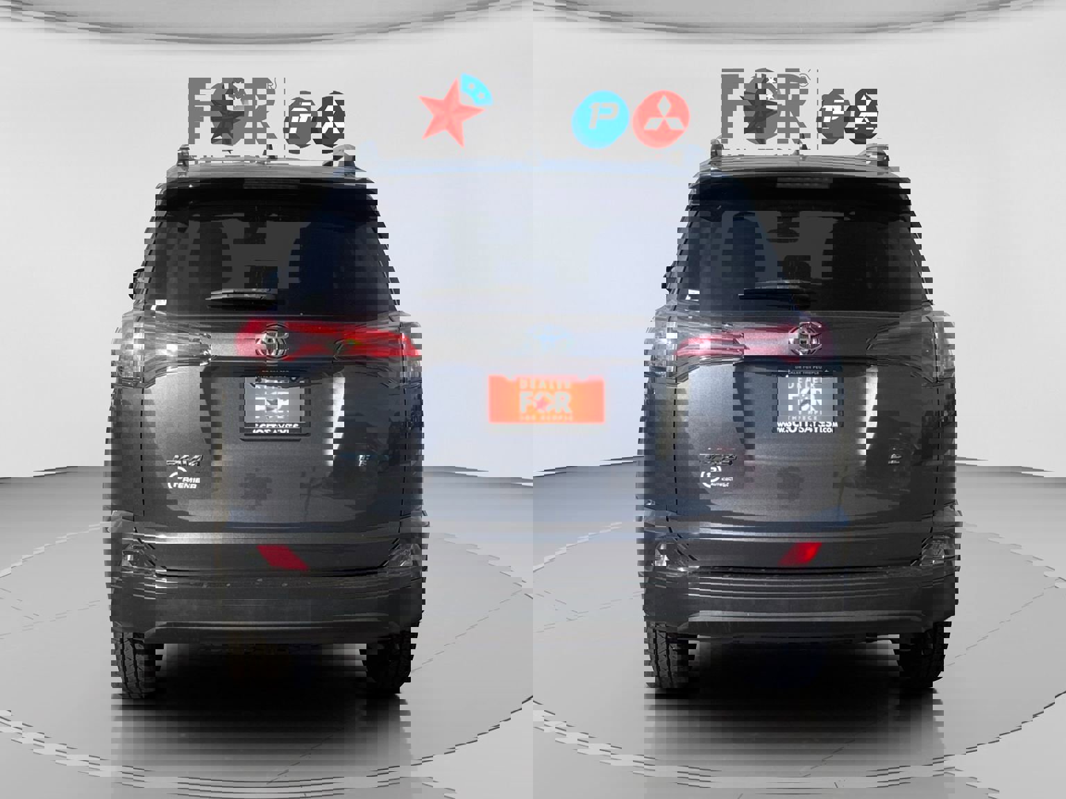 Used 2018 Toyota RAV4 LE w/ Carpet Mat Package image 14