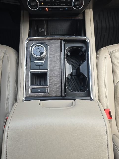Used 2021 Ford Expedition Limited image 46