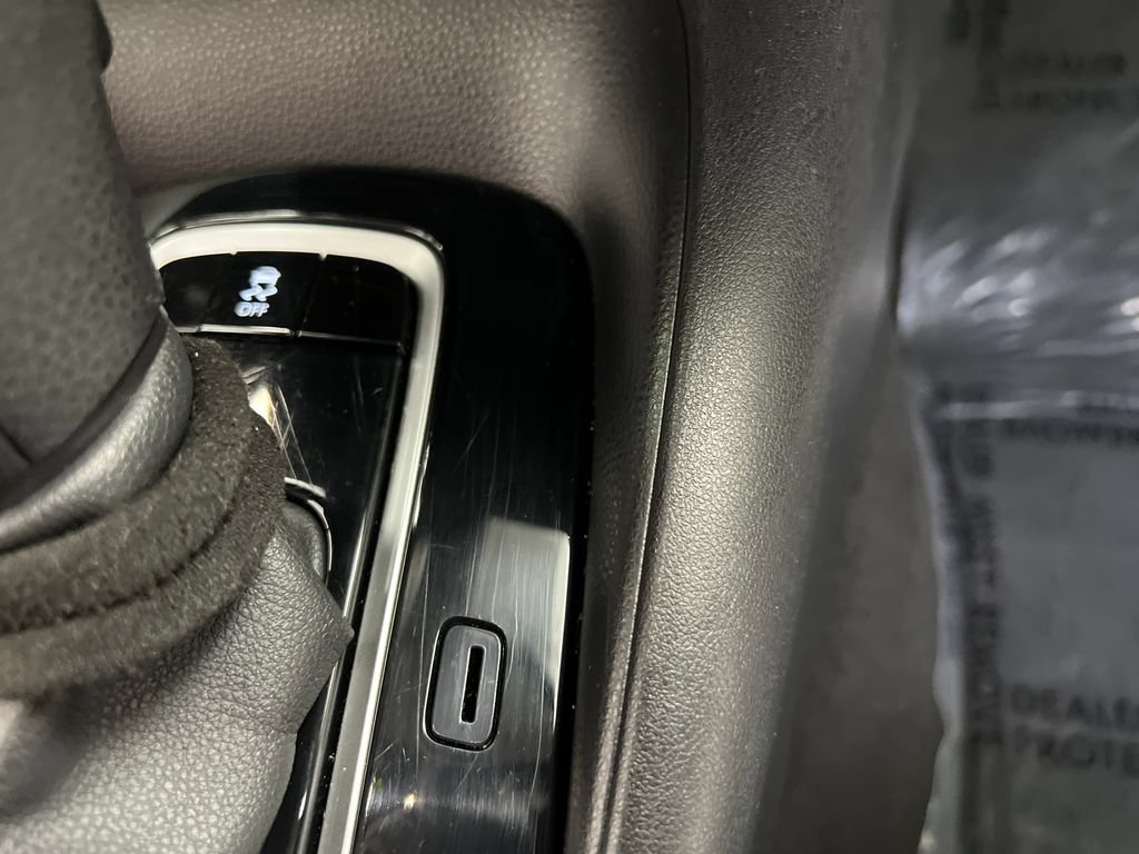 Used 2024 Toyota Corolla LE FWD image 43