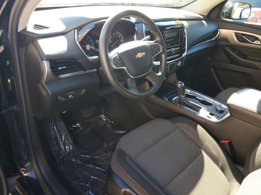 Used 2020 Chevrolet Traverse LS FWD image 16